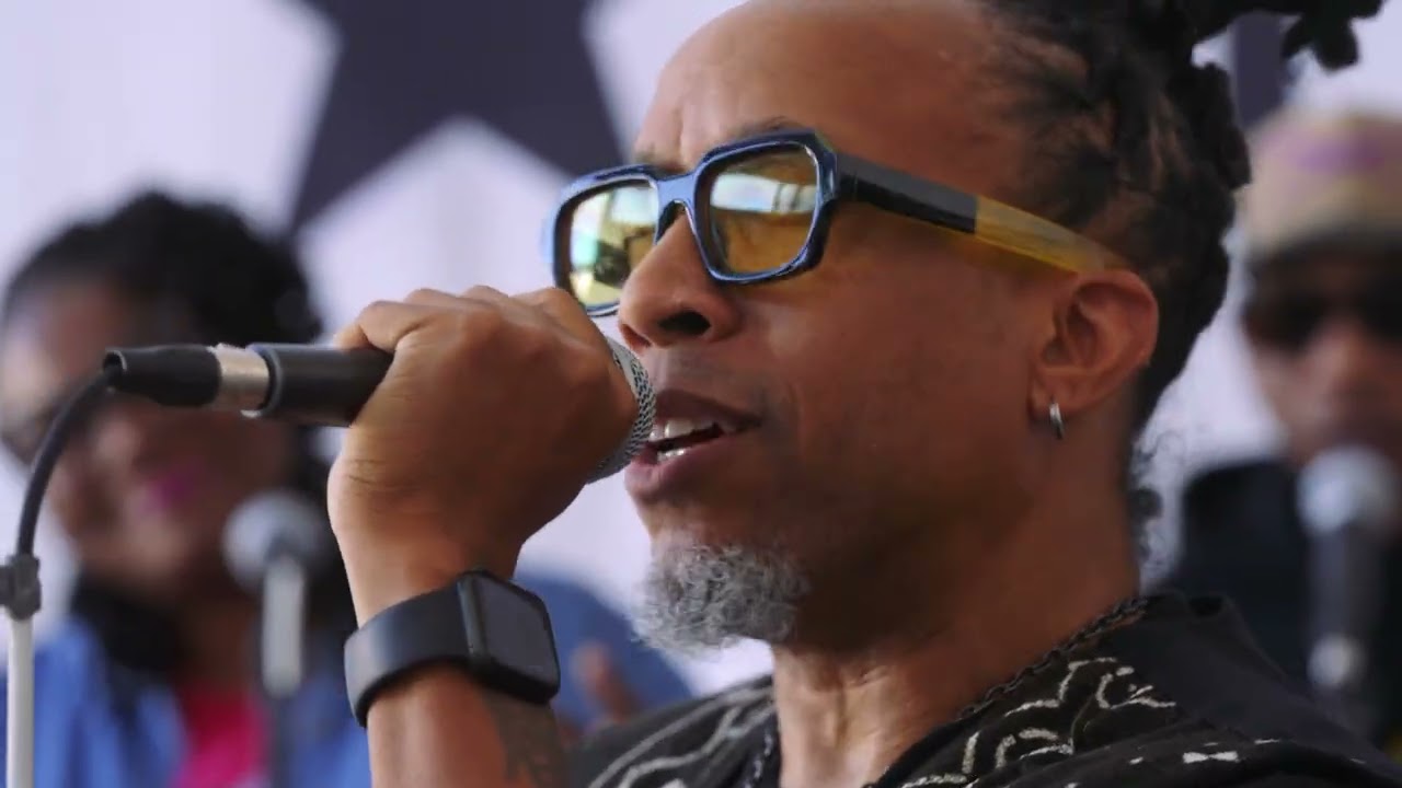 Arrested Development - Raining Revolution (Live on BOE)