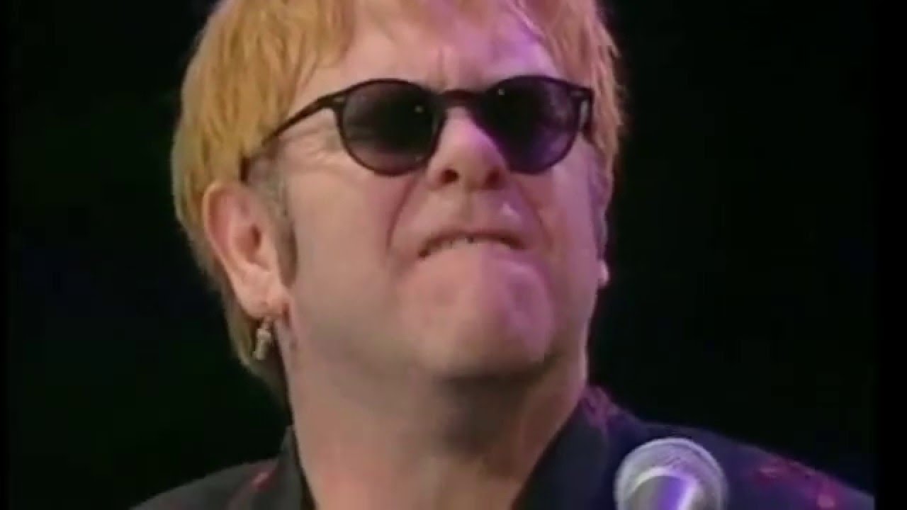 Elton John - Bennie & The Jets - Sydney 2002