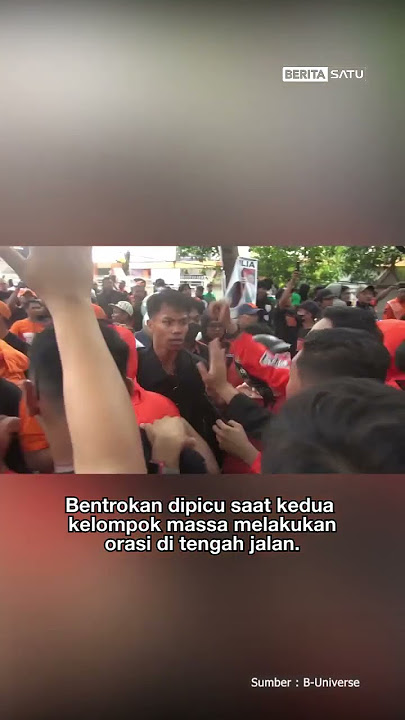 Download lagu Debat Pilgub Sulsel, Massa Pendukung Kedua Paslon Saling Lempar Batu #pilgub #sulsel #beritasatu