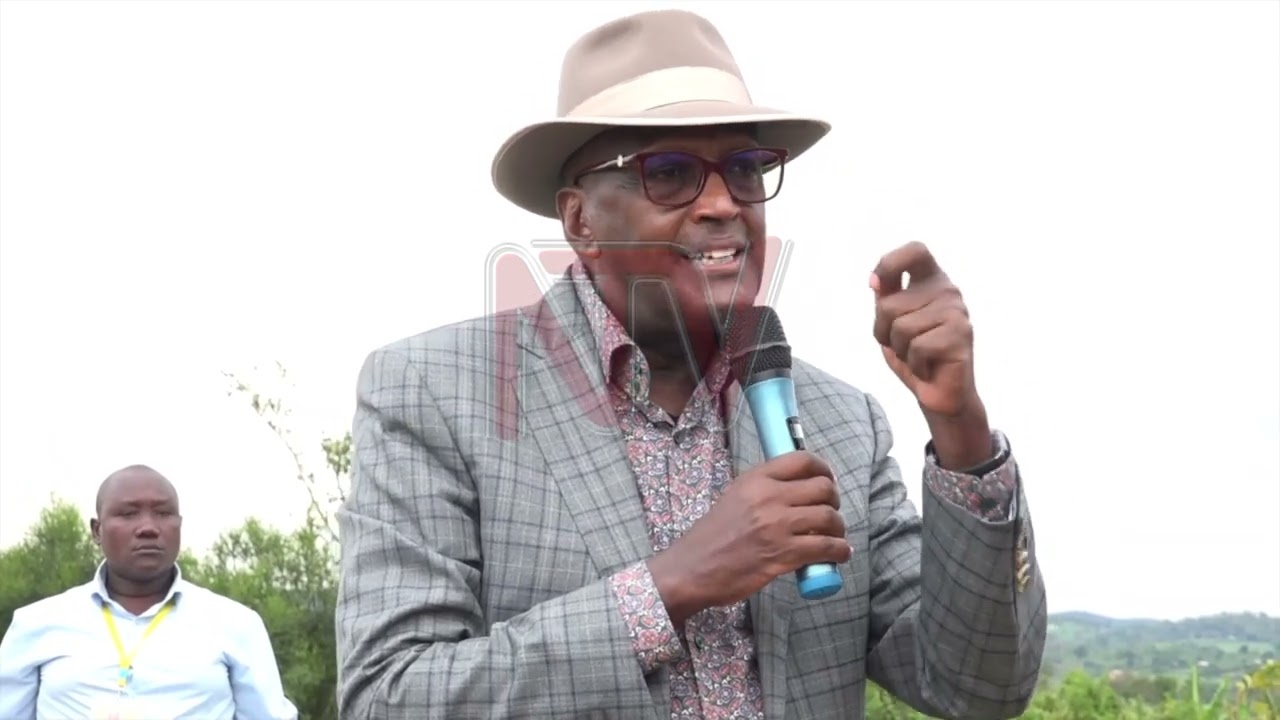 Gen.Tumukunde awabudde ab’e Mubende okwetegereze abakulembeze