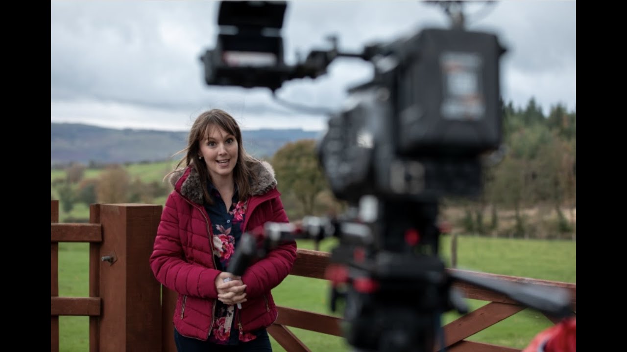 Meinir Howells Showreel, Freelance Presenter, Producer and Director.