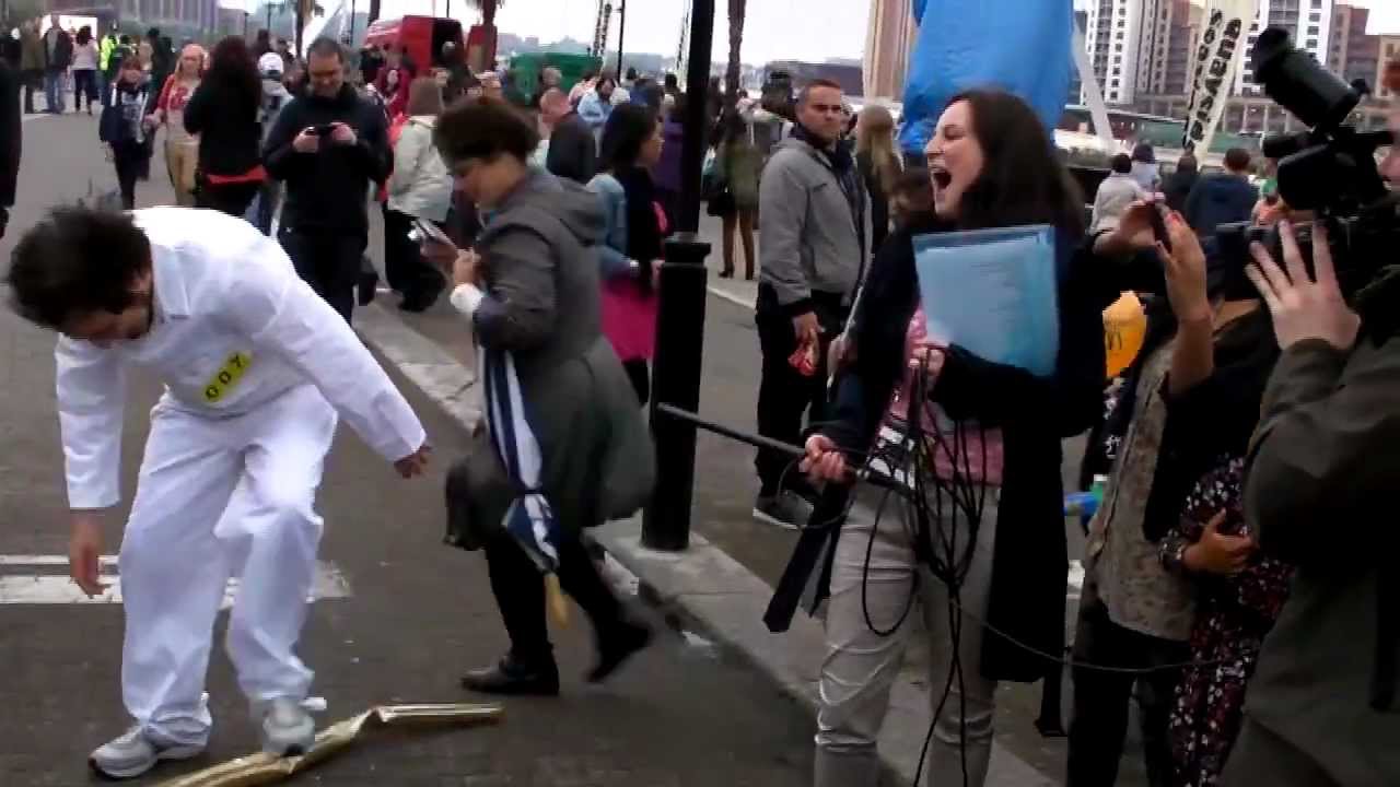 DeDomenici Torch2012: Fake Olympic Torch Relay