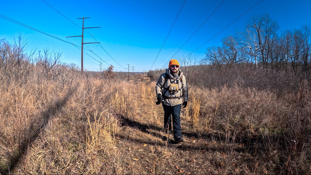 Winter Hiking in Arctic Blast (20°F) - Solo Hiking Arkansas Wildlife Trails