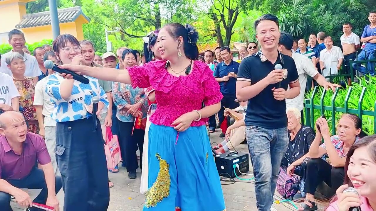 贵州小伙，慕名而来鱼峰山唱山歌，歌词搞笑又幽默，两个字好看