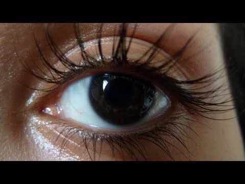 How to Grow Long, Thick, Healthy Lashes