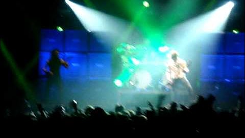 Bullet for my valentine @ Graspop 2011 HD.MPG