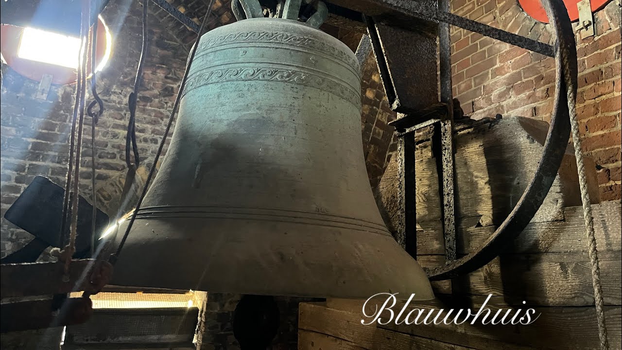 Blauwhuis, korte impressie van de luidklokken van de vituskerk. Solo & plenum (voor de restauratie)
