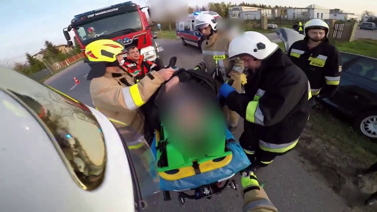 WYPADEK DWÓCH POJAZDÓW - BMW 46/2019