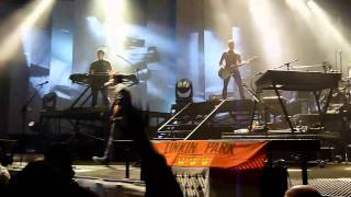 In The End and the Flag - Linkin Park (live in Cologne 2010) HD