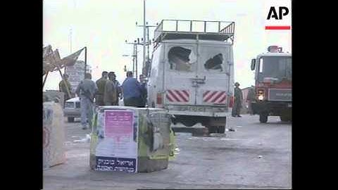 Soldiers stop Palestinians with explosives at checkpoint