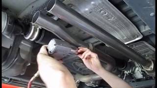 This is a do it yourself installation of the flowmaster dual exhaust
system for my 2010 toyota tundra 5.7 liter 2wd. i hope little tutorial
may help tho...