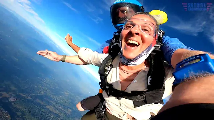 Heidi Beard's Tandem skydive!