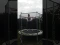 On commence de là