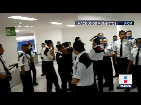 Policías privados bloquean entrada a salas del AICM | Noticias con Ciro Gómez Leyva