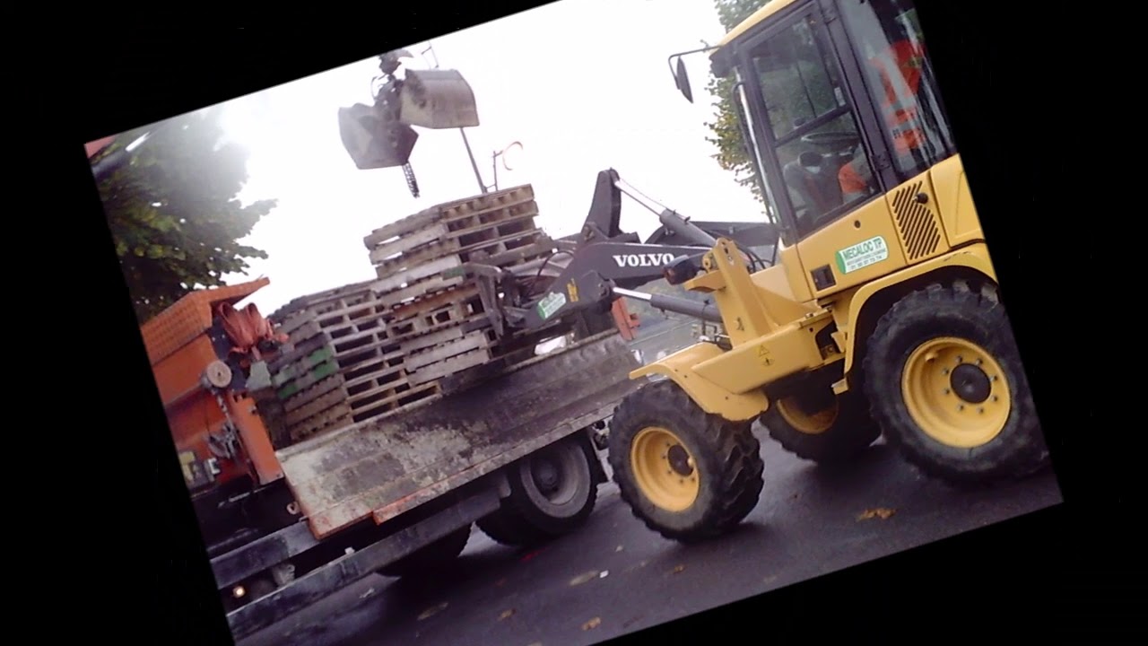 MASSACRE A LA TRONCONNEUSE PLACE FOUILLERE A CONFLANS STE HONORINE version soft