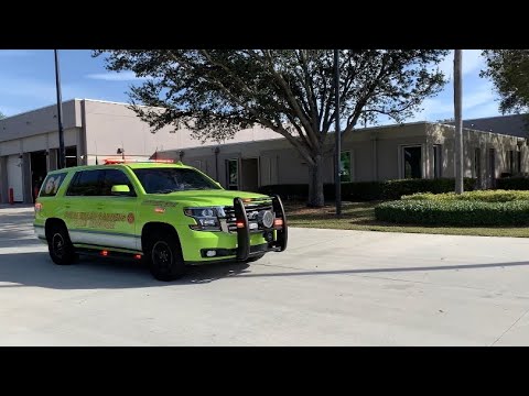 *Real Q2B* Palm Beach Gardens Fire Rescue Battalion Chief 61 and EMS 61 ...