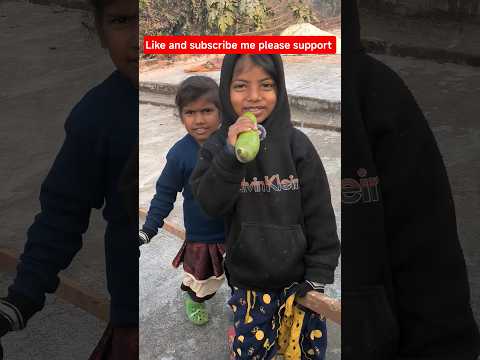 सल न और स ष ट र लग ड लकड क बन कर ख ल रह ह Viralvideo Trending Interview Funnyvideo 