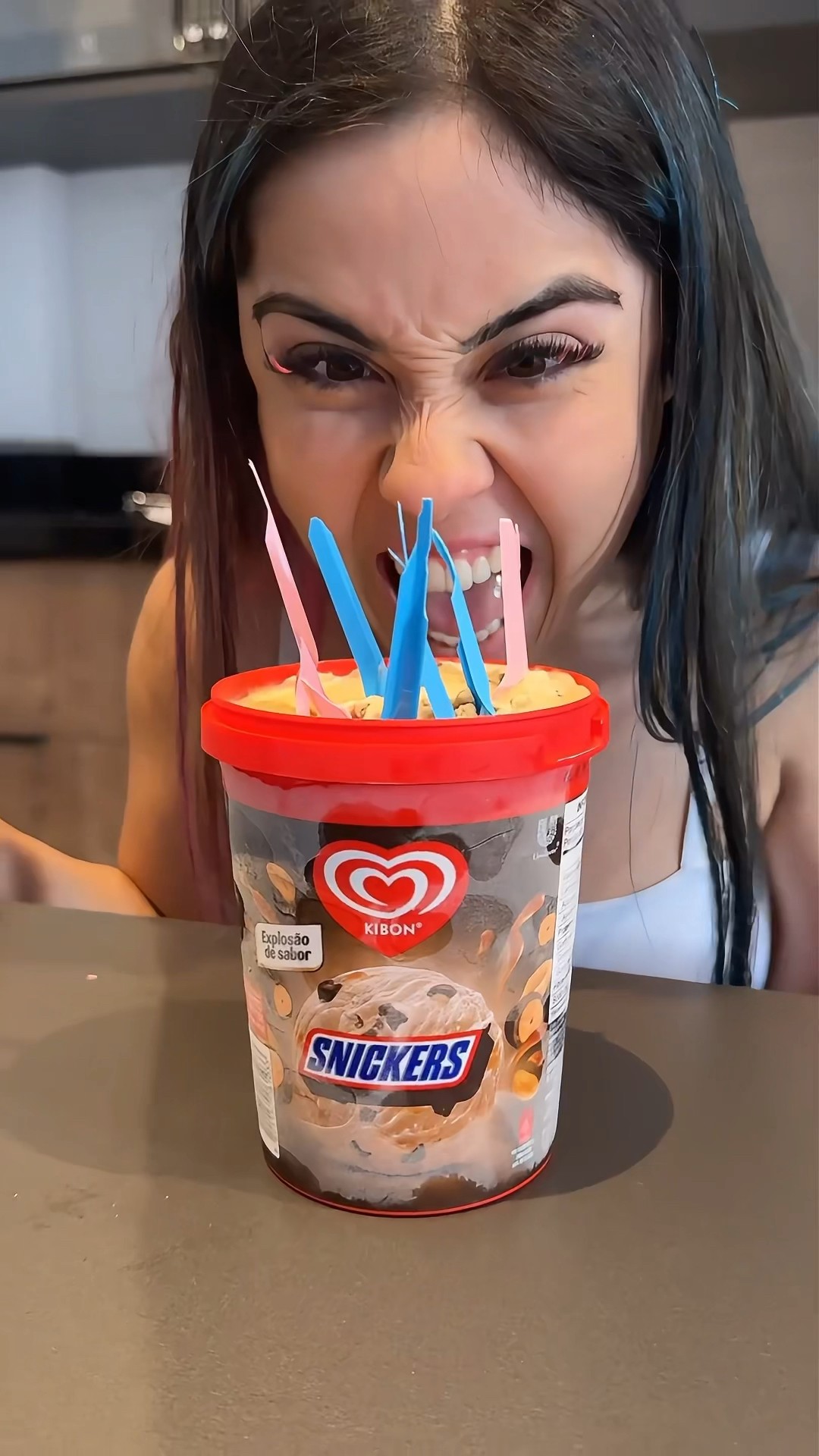 QUANDO NÃO SABE COMER SORVETE #shorts