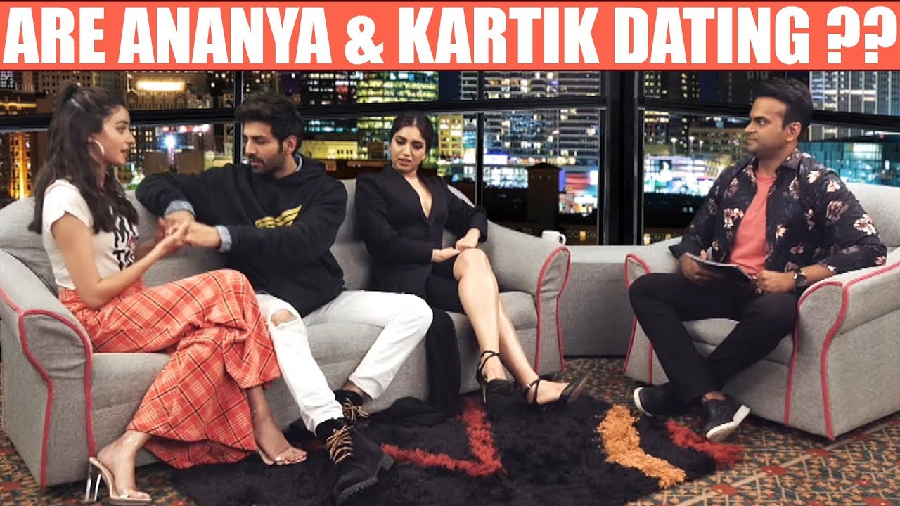 Ananya Panday proposes to Kartik Aaryan!