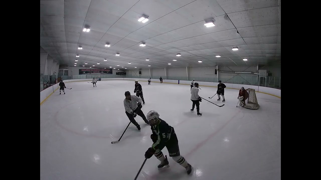 Sunday Hockey 1-11-25 (3)