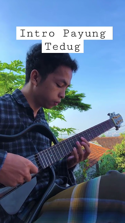 Intro Payung teduh untuk perempuan yang sedang dalam pelukan