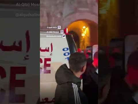 Israeli forces block ambulances to Al-Aqsa mosque after violent night raid