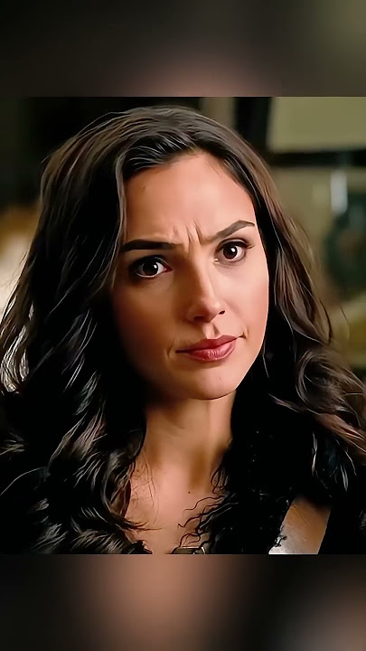 “You’re Not Wearing Any Clothes!” 😳 Wonder Woman Scene #Shorts