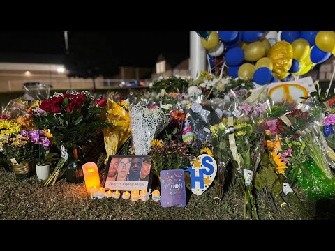 Apalachee High School memorial grows for those lost in mass shooting ...