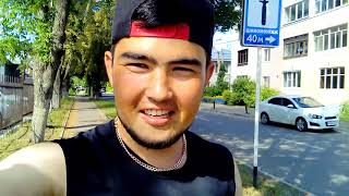 Мен Дустим Билан Айналиб Йурбан