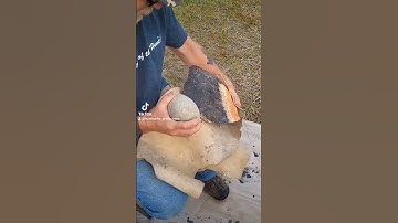#asmr #primitive #bushcraft #viral #tiktok #flintknapping #fyptiktok #fypシ #fypシ゚viral #cool #rock