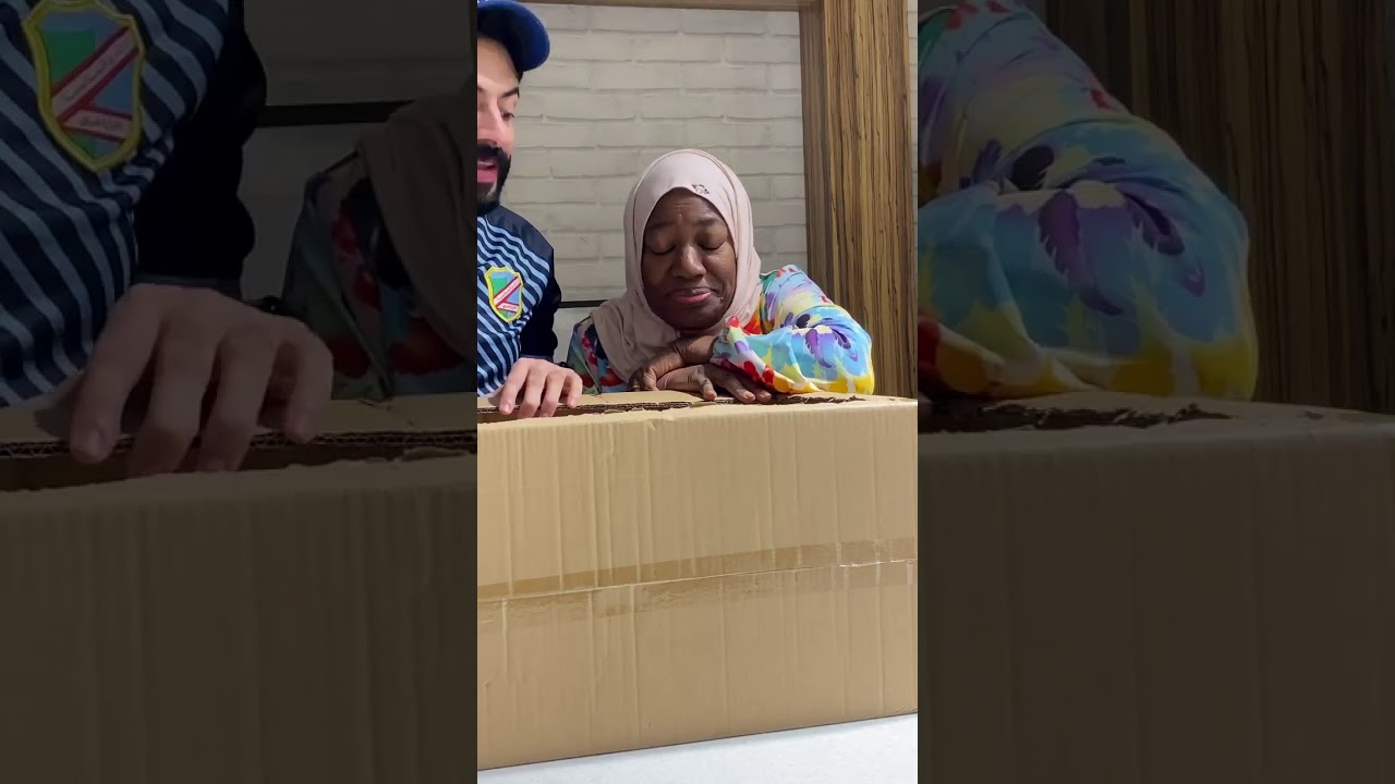 #ضاري وضحى النومان #وتحدي صندق العجائب وضحى حرقة ايد ضاري