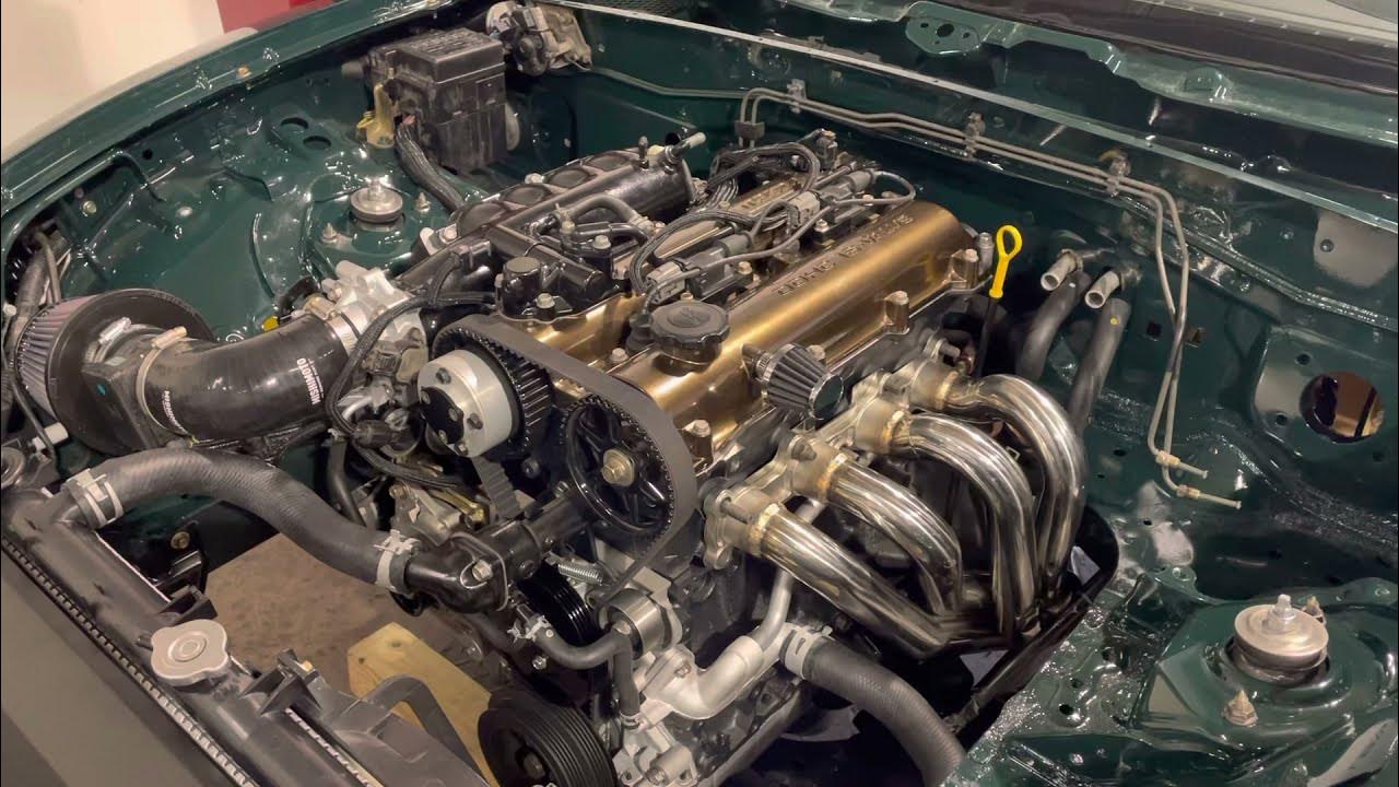 Clean VVT Miata engine bay - YouTube