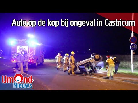 Auto op de kop bij ongeval in Castricum