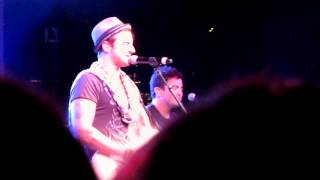 Secondhand Serenade - Maybe (Live)