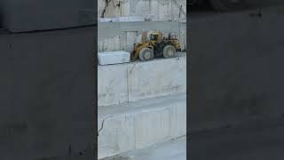 Skilled Wheel Loader Operators Pulling Huge Marble Columns - #Shorts