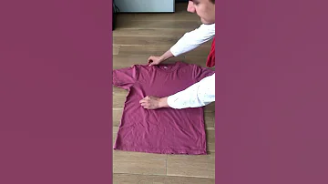 ДУМАЕШЬ ЭТО НЕРЕАЛЬНО?😱Складываем футболку за 3 секунды👍Лайфхак, который мы заслужили