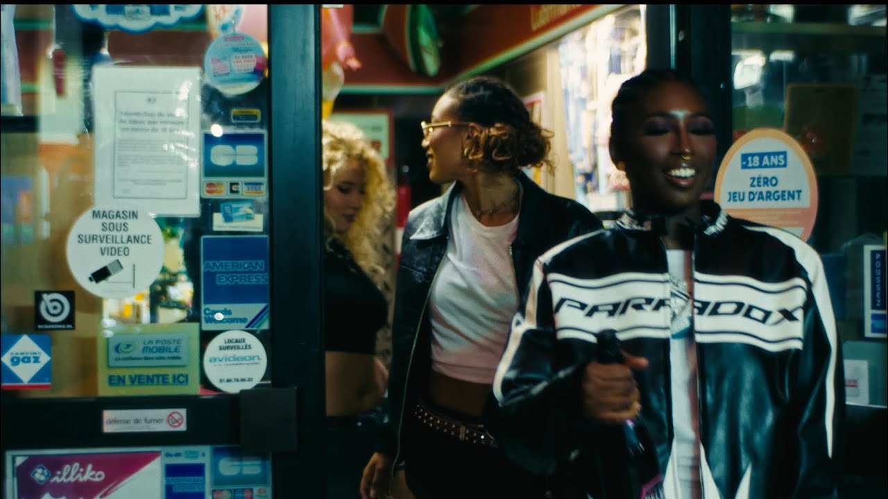 Watch Roshi feat Gradur & Guy2bezbar - Lélé (Clip Officiel) on YouTube Watch Roshi feat Gradur & Guy2bezbar - Lélé (Clip Officiel) on YouTube