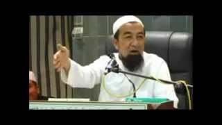 Ustaz Azhar Idrus (UAI) - Mufti Perlis Wahabi Bodoh Nak Kena Lempang