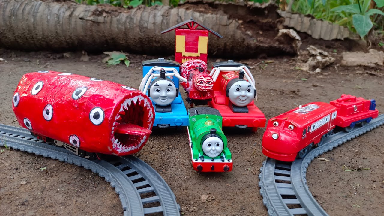 MERAKIT MAINAN KERETA API CHUGGINGTON, THOMAS AND FRIENDS, TRAIN EATER ...