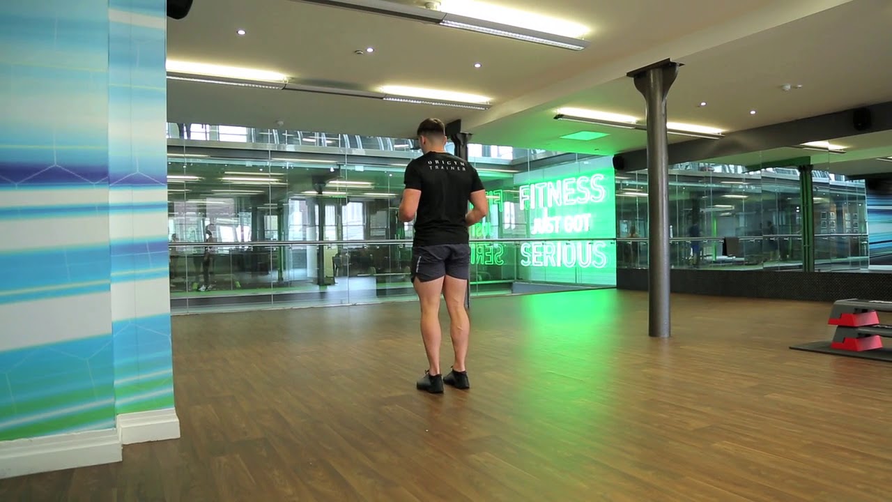How To Do Walking Lunge | Exercise Demo - YouTube