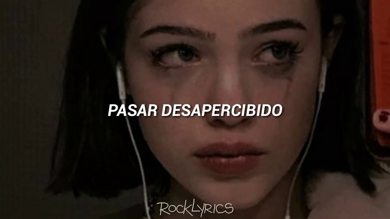 Desapercibido Discreto Y Sin Ruido Letra