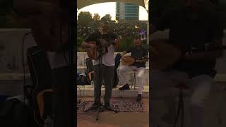 MAGUSA LİMANI SOKAK MÜZİĞİ CANLI PERFORMANS TAYFUN COŞKUN & CEM ÇELİK Resimi