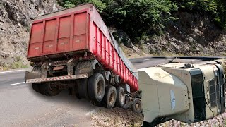 Bad Day Vs Truck! Top Idiots Dangerous Driving Skills - Heavy Truck &amp; Excavator Fails Compilation