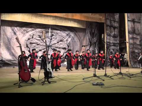 კინტაური პატარა ხობელების შესრულებით