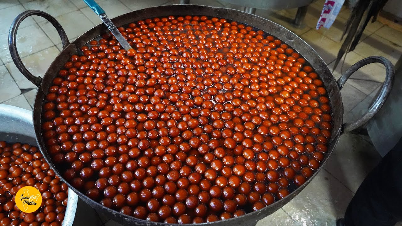 Factory Making of Gulab Jamun l इतने सारे गुलाब जामुन कभी एक साथ बनते नहीं देखे होंगे l Gujarat Food | INDIA EAT MANIA