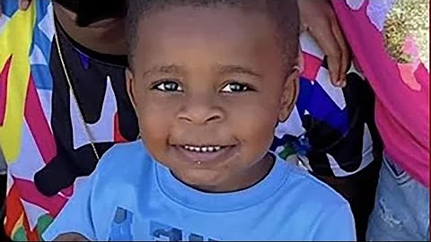 Mother, boyfriend face murder in 2-year-old's deat...