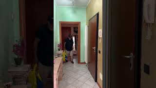 When dad gives your mom the phone 👋👋👋 #funny #comedy #funnyvideos #shorts