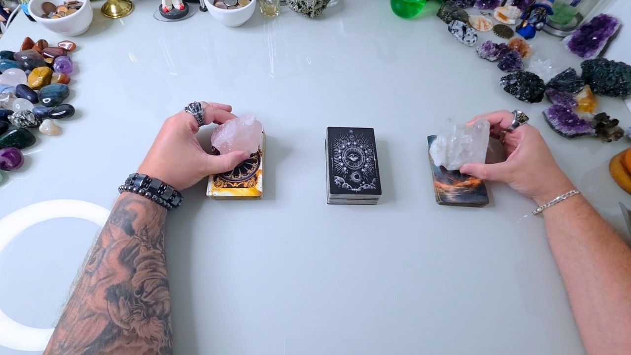 Ele(a) FICA OU SAI DA MINHA VIDA TAROT? Vamos Voltar a Ficar Juntos? ✨COM OPÇÕES DE ESCOLHA✨