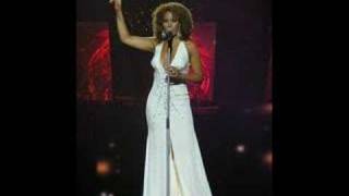Watch Glennis Grace A Moment Like This video