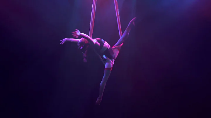 "Call Out My Name" aerial hammock act